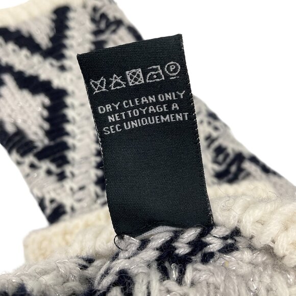 Chanel Ivory / Navy Blue Metallic Diamond Knit Cashmere Arm Warmers - Picture 5 of 6